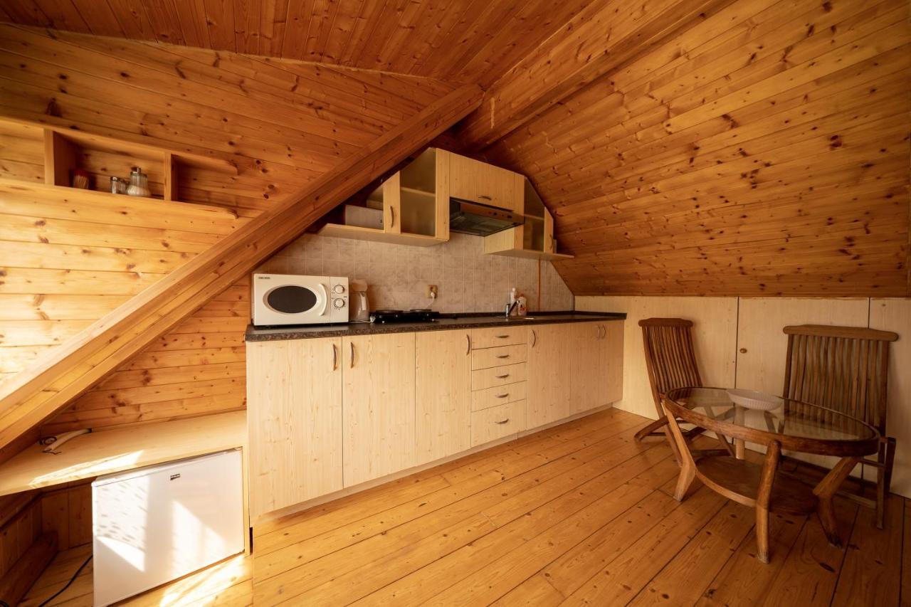 Strazne Chalet Exteriör bild